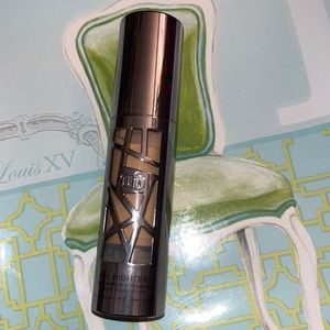 Urban Decay all nighter foundation-7.75